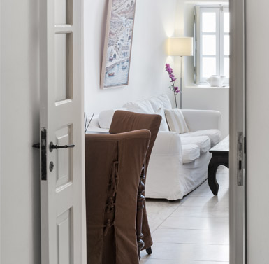 DELUXE VILLA WITH PRIVATE HOT TUB